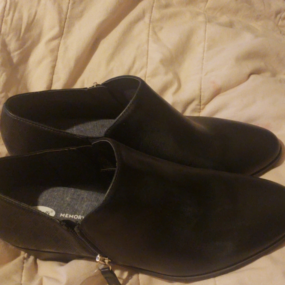 Dr Scholls black booties size 10